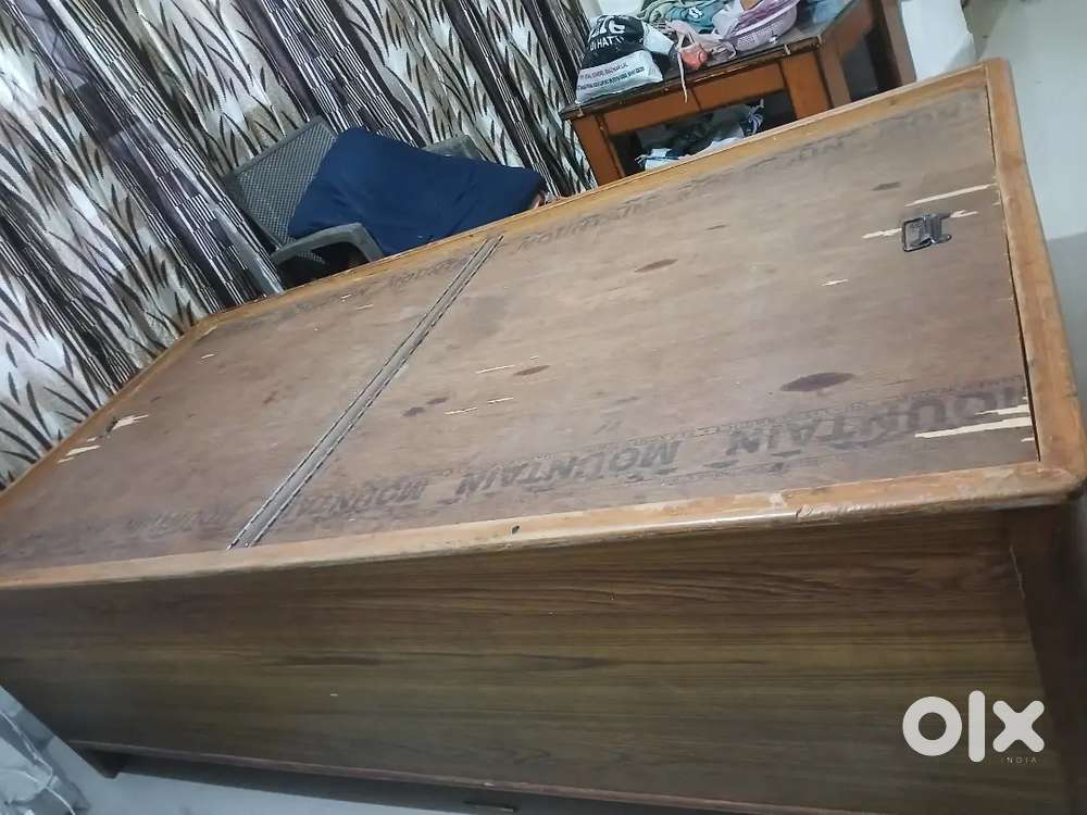 Single bed