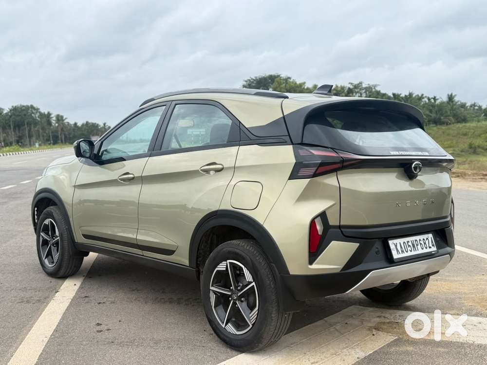 Tata Nexon Creative 1.2 Revotron Petrol 6 Amt Dt, 2025, Petrol