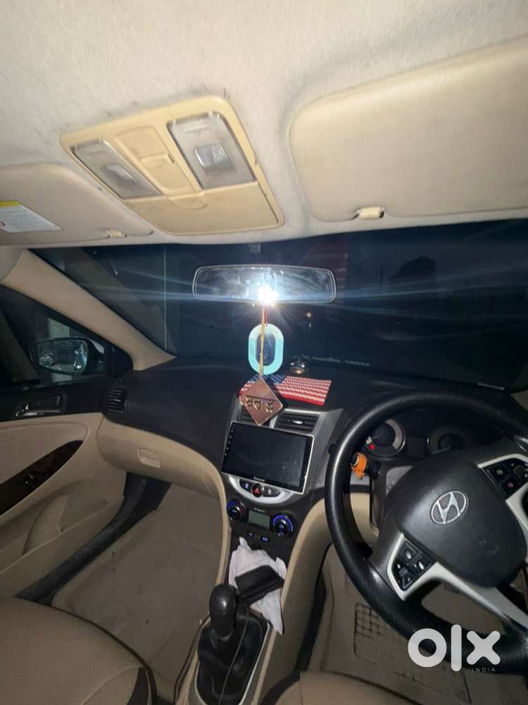 Hyundai Fluidic Verna 2012