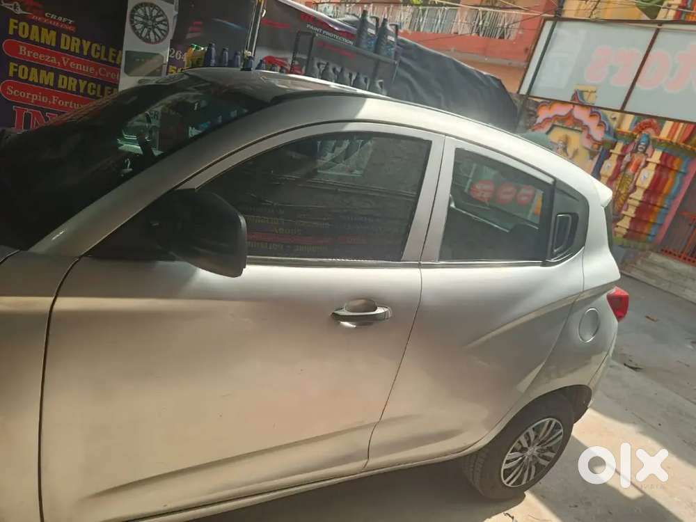 Mahindra Kuv 100 2018 Company Fitted Cng