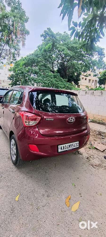 Hyundai Grand I10 2016 Petrol Well Maintained