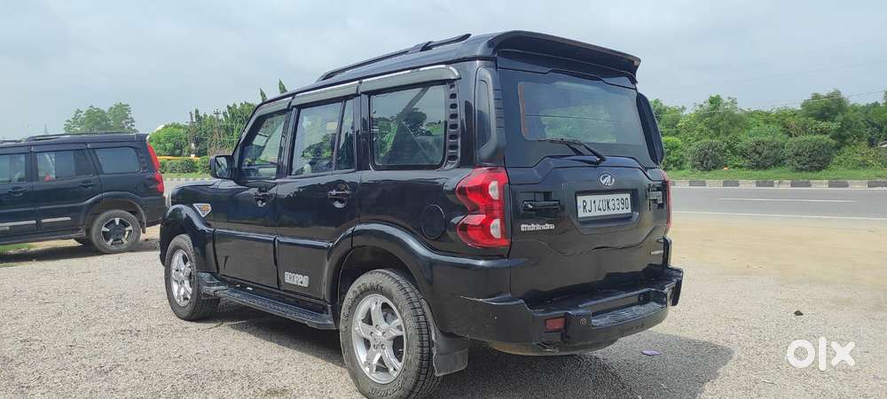 Mahindra Scorpio S10, 2017, Diesel