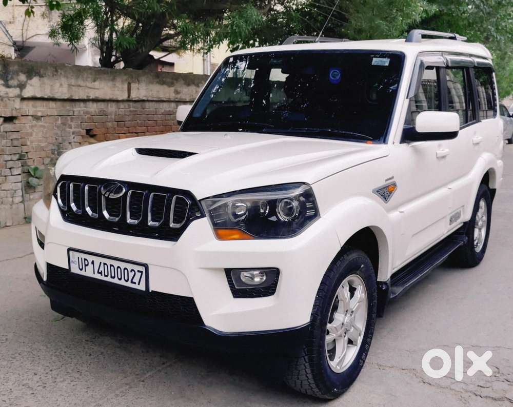Mahindra Scorpio S10, 2017