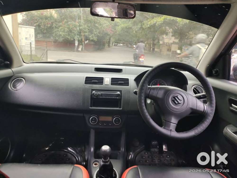 Maruti Suzuki Swift 1.3 Zxi, 2007, Petrol
