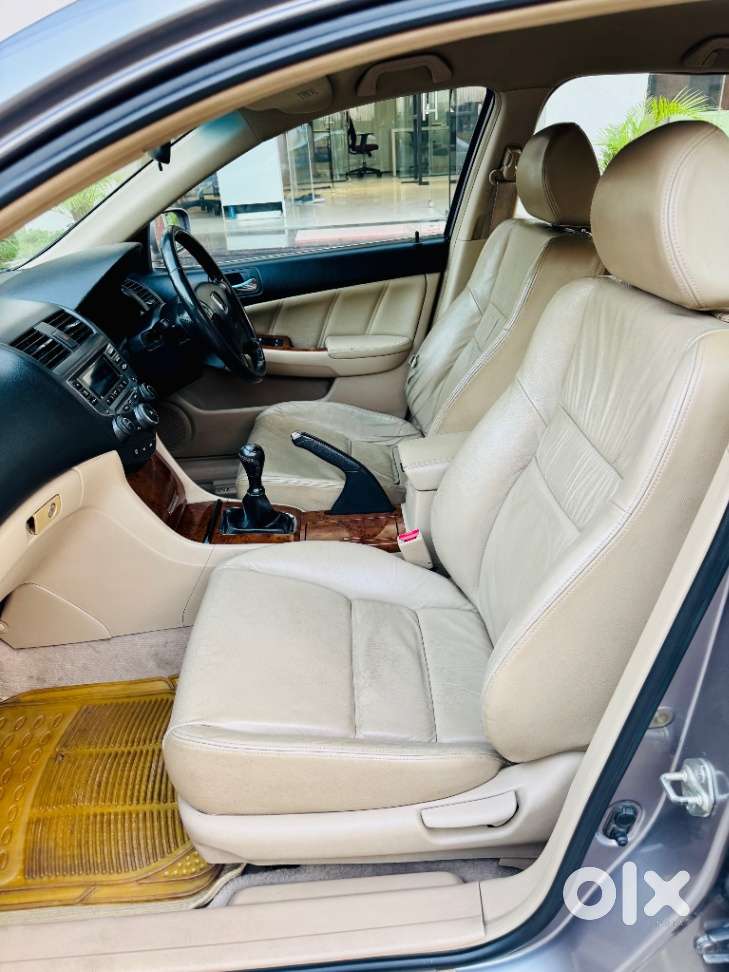 Honda Accord 2.4 Manual, 2006, Petrol