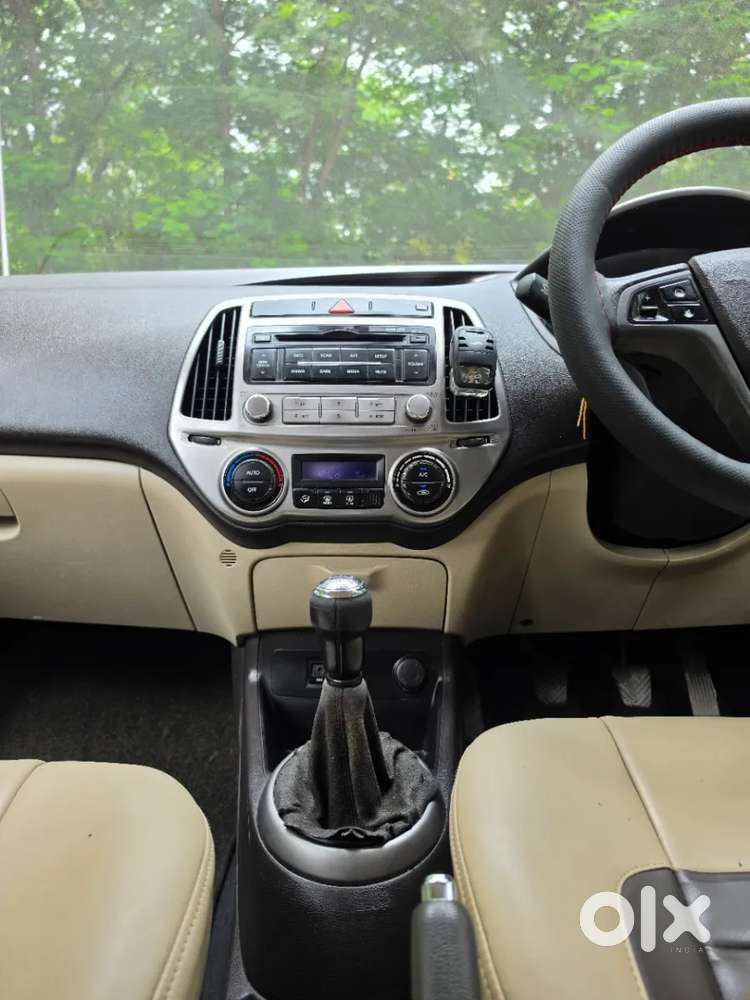 Hyundai I20 Sportz 1.2 Bs-iv, 2013, Petrol