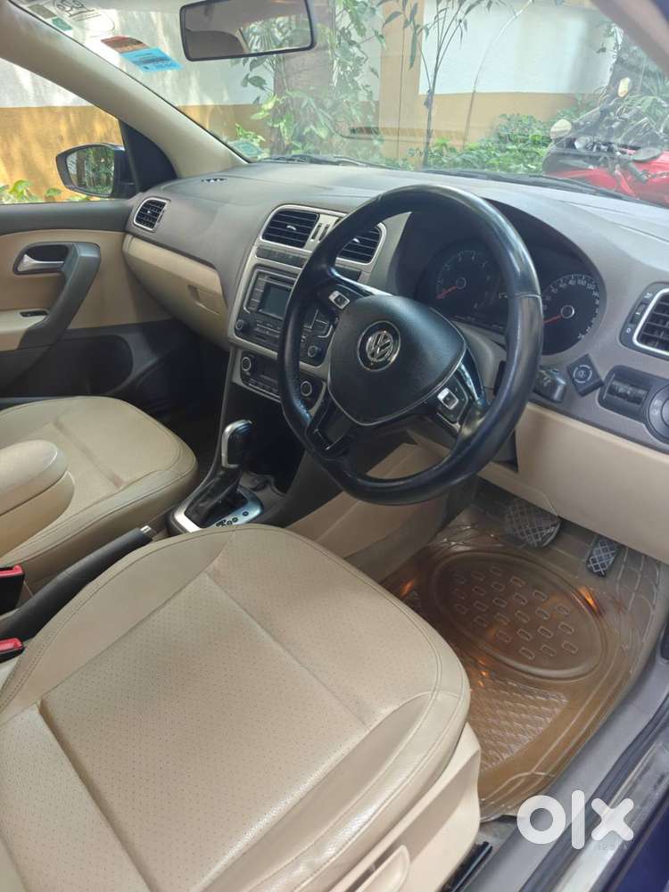 Volkswagen Vento Tsi Dsg (2015)  Automatic - Petrol + Cng  72,130 K
