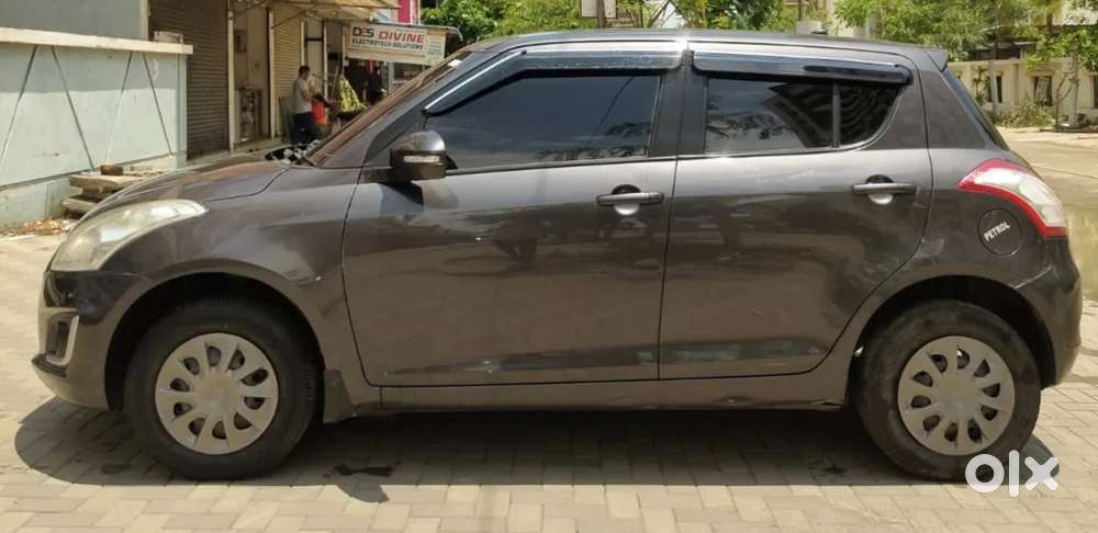 Maruti Suzuki Swift Vxi, 2017, Petrol