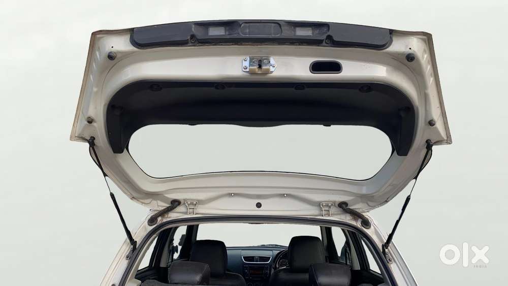 Maruti Suzuki Swift Vxi, 2016, Petrol