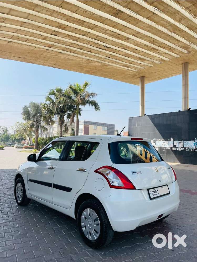 Maruti Suzuki Swift Vxi, 2016, Petrol