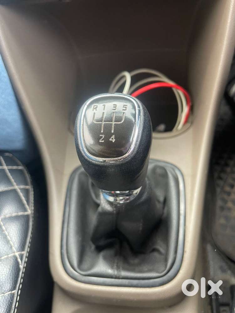 Skoda Rapid Petrol 2016