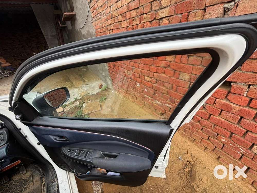 Maruti Suzuki Baleno 2024 Petrol 32000 Km Driven