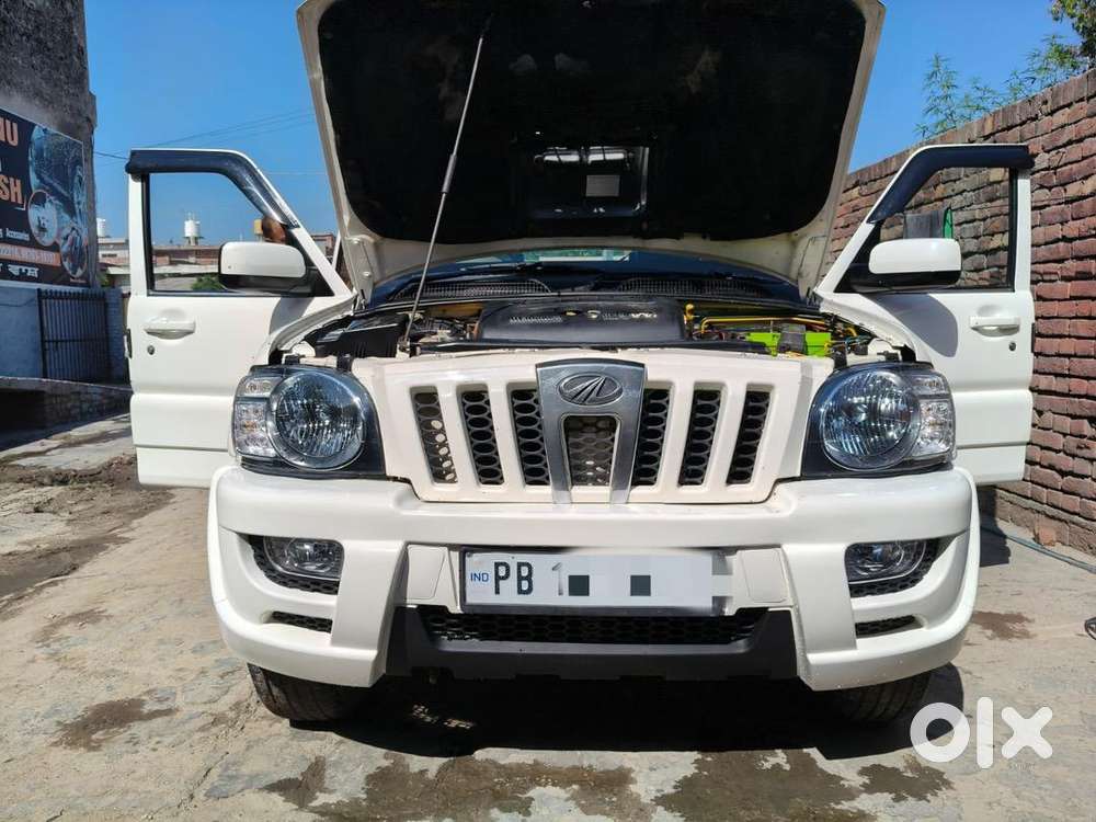 Mahindra Diesel Car 2011
