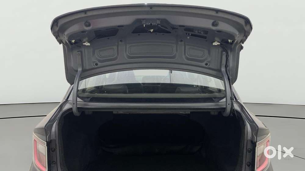 Hyundai Aura Sx Plus Automatic, 2020, Petrol