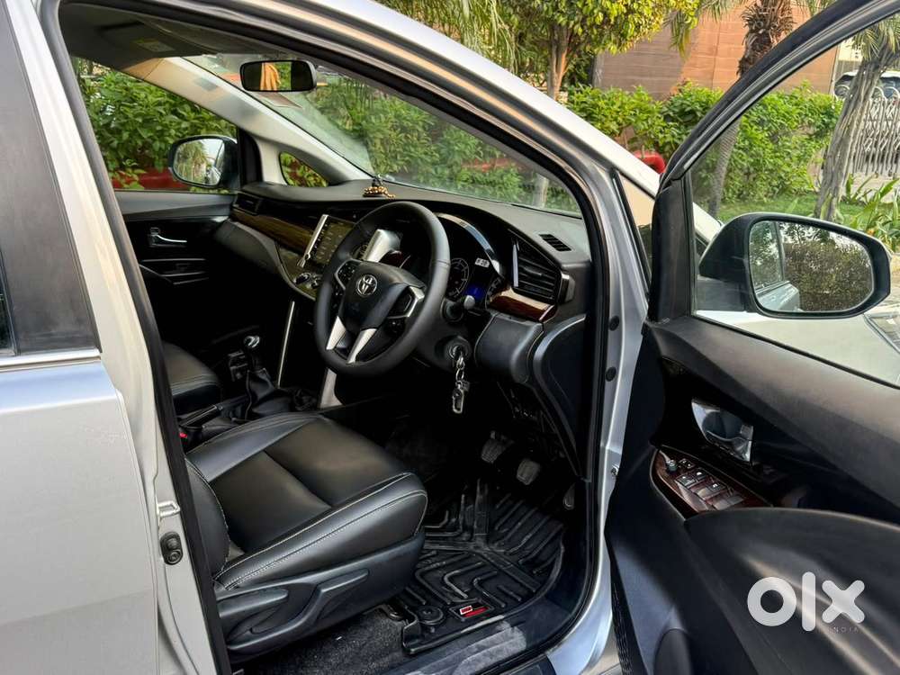 Toyota Innova Crysta 2.4 G Mt, 2021, Diesel