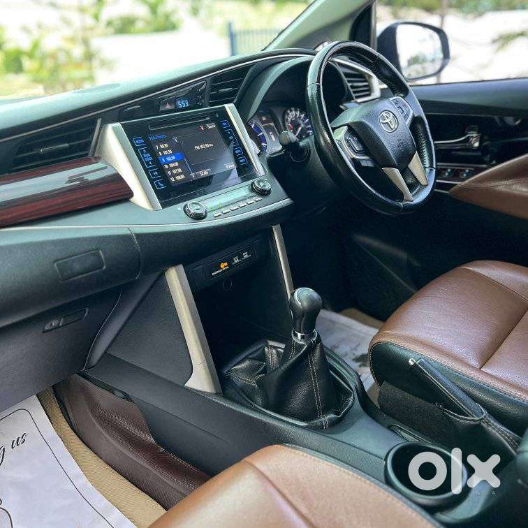 Toyota Innova Crysta 2.4 Vx Mt 8s, 2017, Diesel