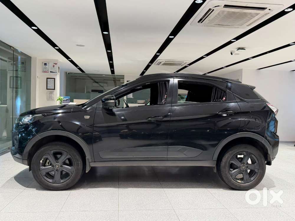 Tata Nexon 1.2 Revotron Xza Plus Luxs Red Dark Edition Amt, 2023, Pe..