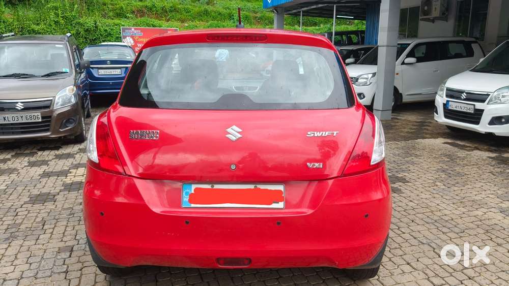 Maruti Suzuki Swift Vxi Abs Bsiv, 2016, Petrol
