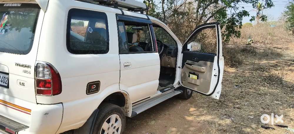Chevrolet Tavera 2017 Diesel 180000 Km Driven