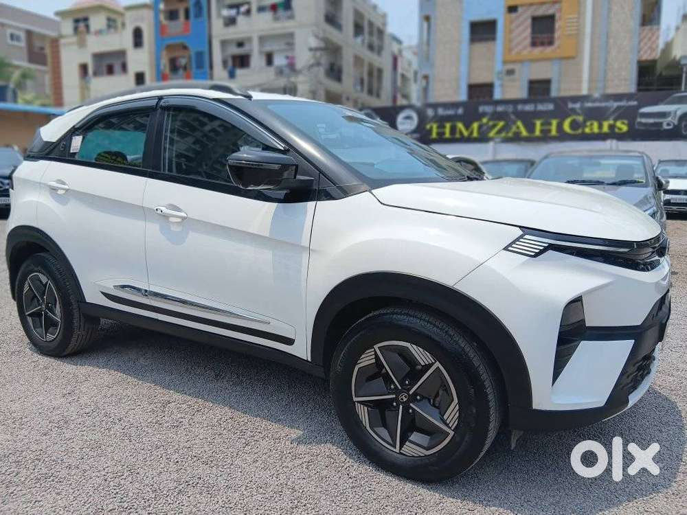 Tata Nexon Creative Plus S 1.2 Revotron Petrol 6 Mt, 2024, Petrol