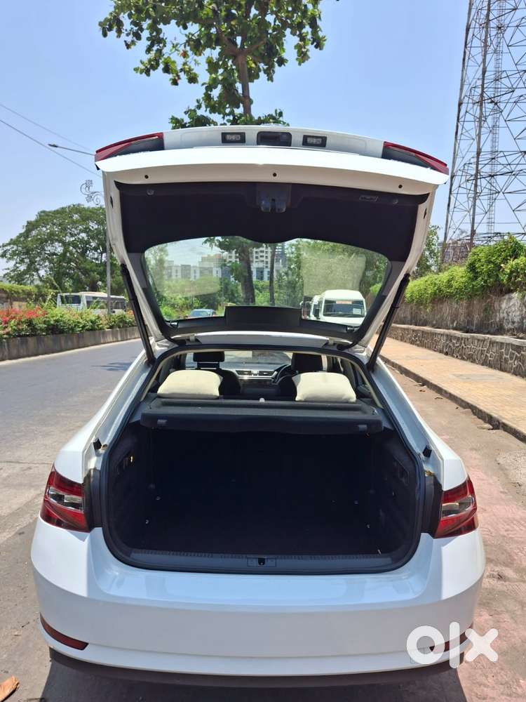 Skoda Superb 2.0 L&k Tsi At, 2019, Petrol
