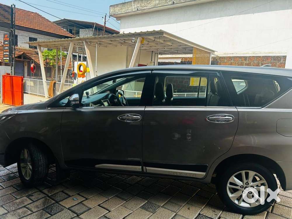 Toyota Innova Crysta 2017 Diesel Automatic
