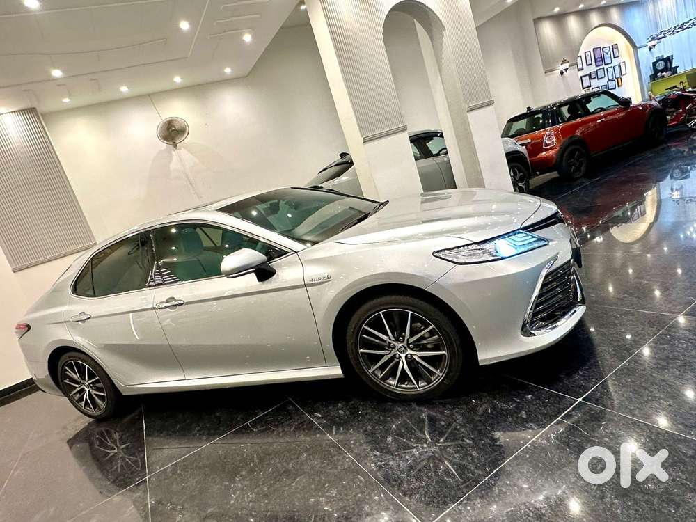 Toyota Camry Hybrid, 2024, Petrol