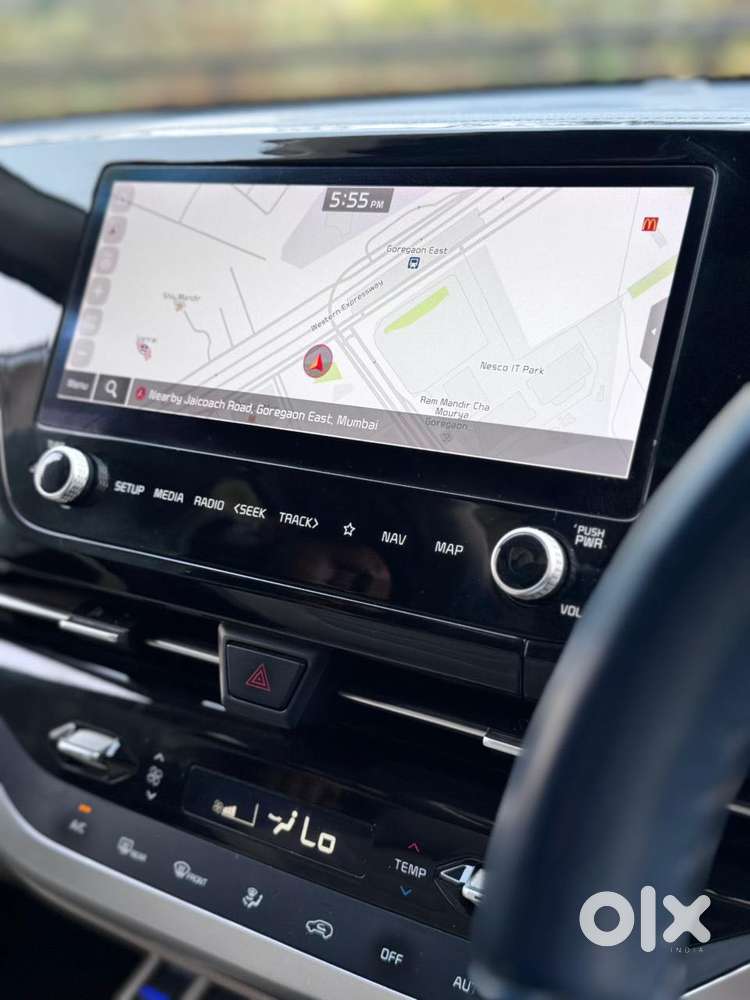 Kia Carens 1.4 Luxury Plus 6 Str, 2022, Petrol