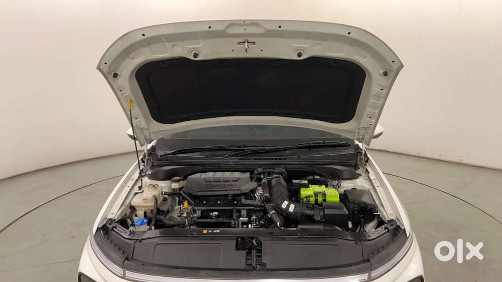 Hyundai Verna 1.5 Sx (o) Turbo Petrol Mt, 2023, Petrol