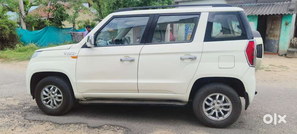 Mahindra Tuv 300 T8, 2016, Diesel