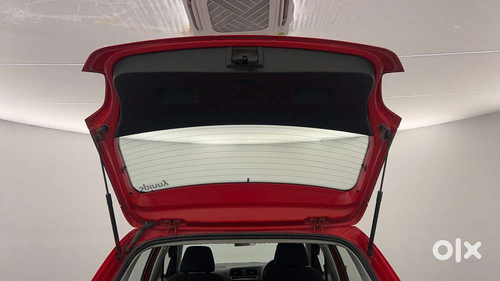 Volkswagen Polo Petrol Comfortline 1.2l, 2016, Petrol