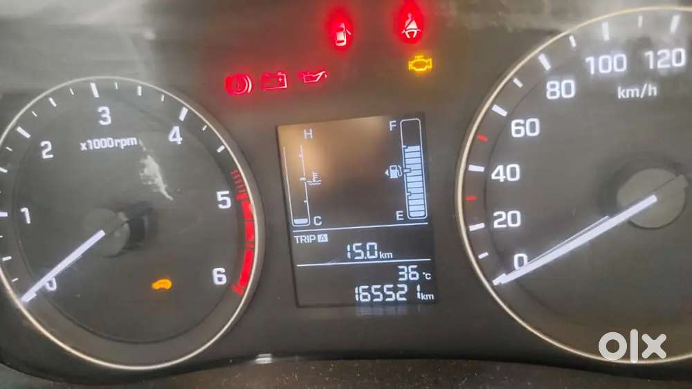 Well Maintained Creta Car... Buying A New Car