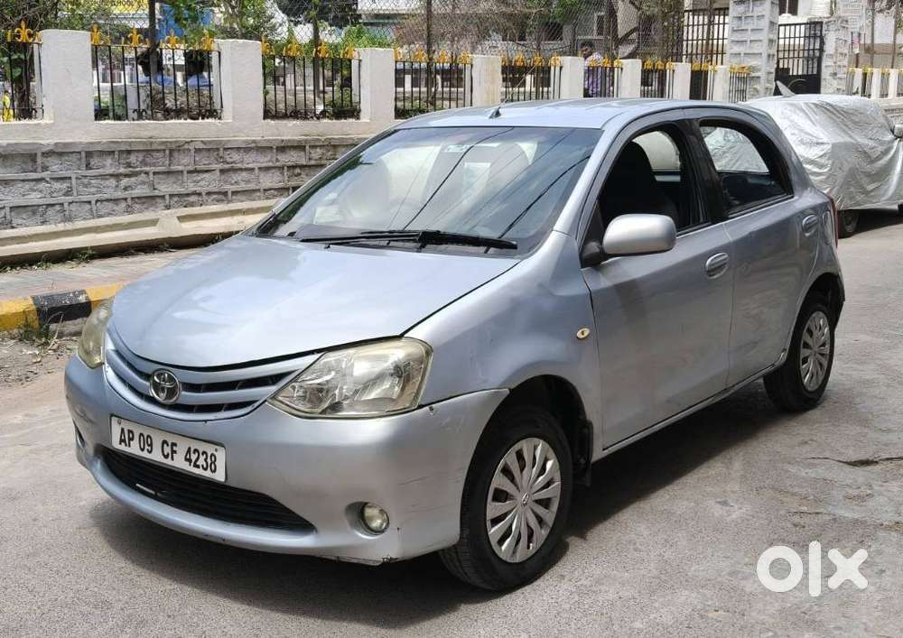 Toyota Etios Liva G, 2011, Petrol