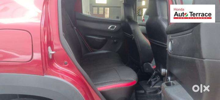 Renault Kwid 2019-ongoing 1.0 Rxt Amt (o), 2019, Petrol