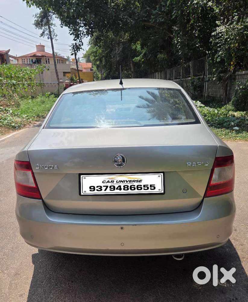 Skoda Rapid 1.5 Elegance Tdi Mt, 2015, Diesel