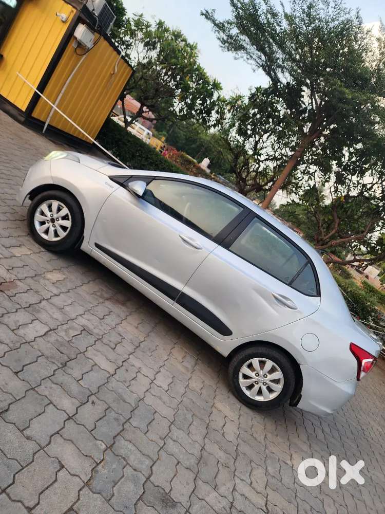 Hyundai Xcent 2015 Diesel Well Maintained Top Model