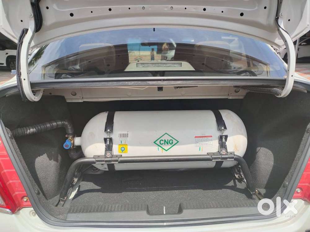 Maruti Suzuki Dzire, 2022, Petrol