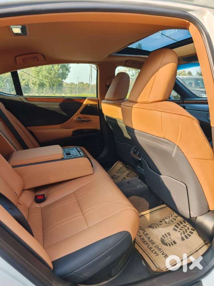 Lexus Es 300h, 2025, Petrol
