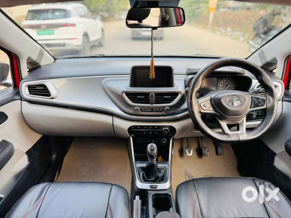 Tata Altroz Xz, 2020, Petrol