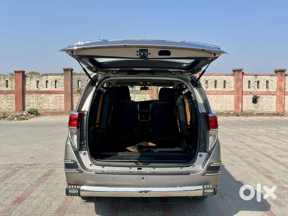 Toyota Innova Crysta 2.4 Gx Limited Edition 7 Str, 2018, Diesel