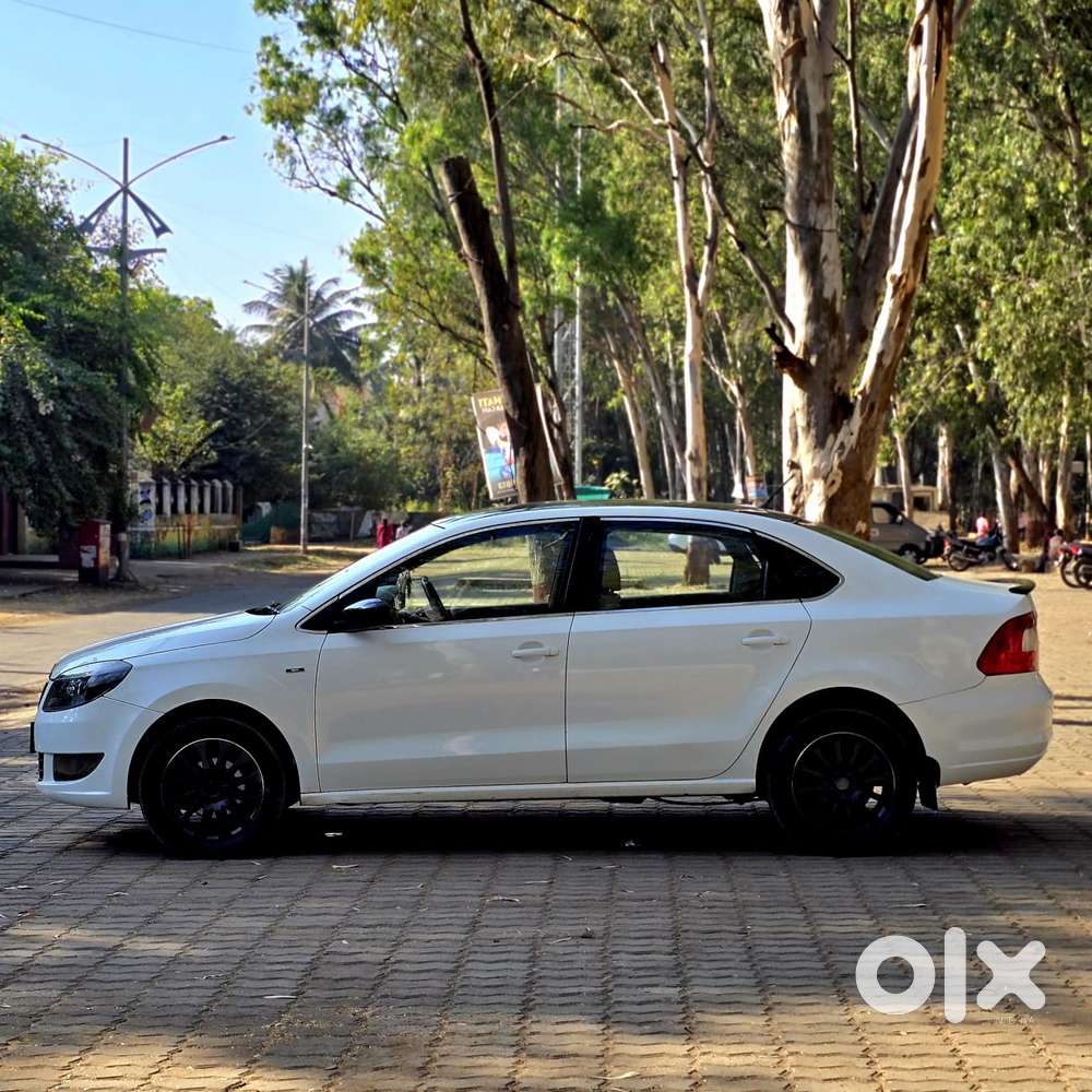 Skoda Rapid 1.5 Tdi At Elegance Black Package, 2016, Diesel