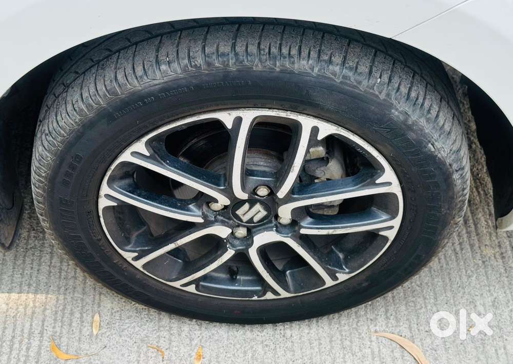 Maruti Suzuki Swift Vvt Zxi, 2019, Petrol