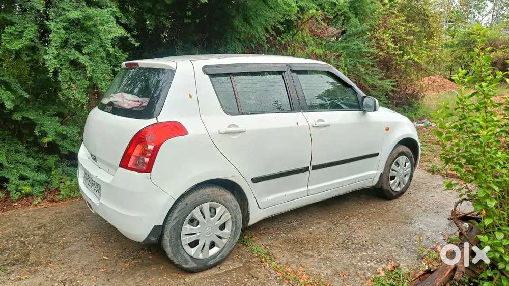 Maruti Suzuki Swift 2010 Petrol 97856 Km Driven