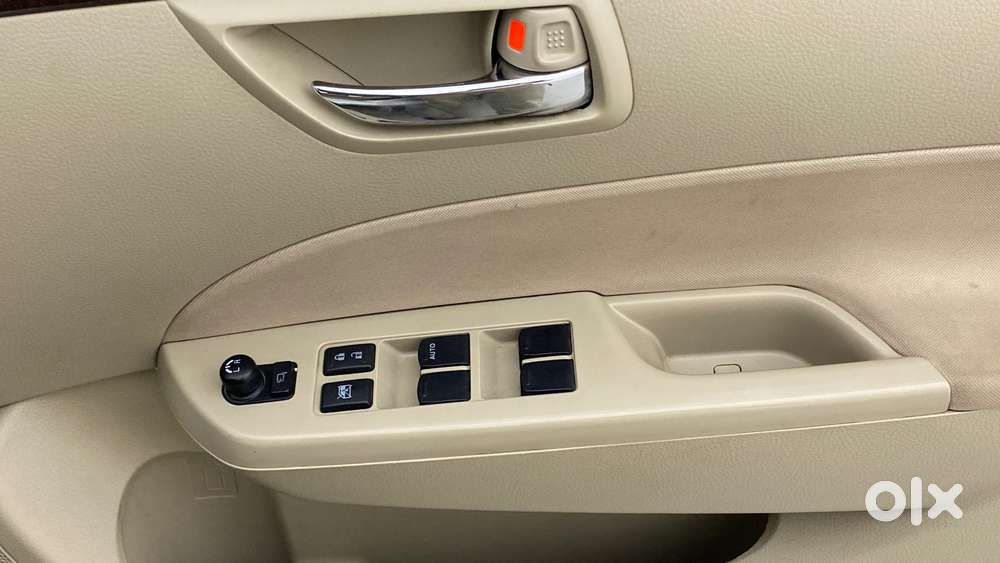 Maruti Suzuki Swift Dzire Vxi Optional, 2016, Petrol