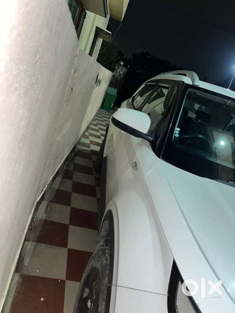 Hyundai Venue Petrol 2023