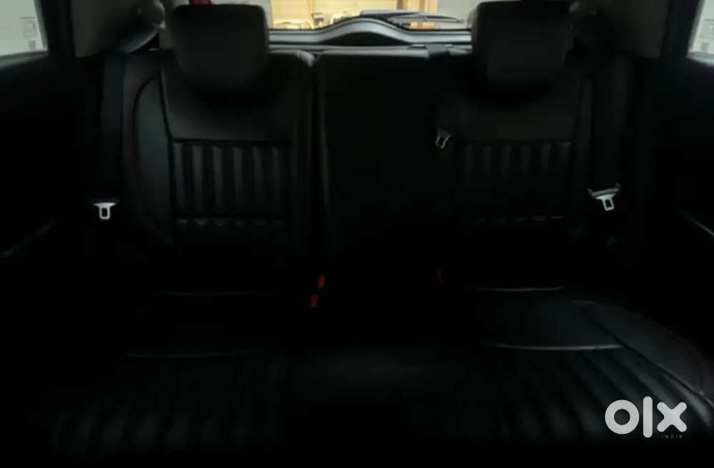 Maruti Suzuki Swift Zxi Plus Amt Dual Tone 2025 In Excellent Condition