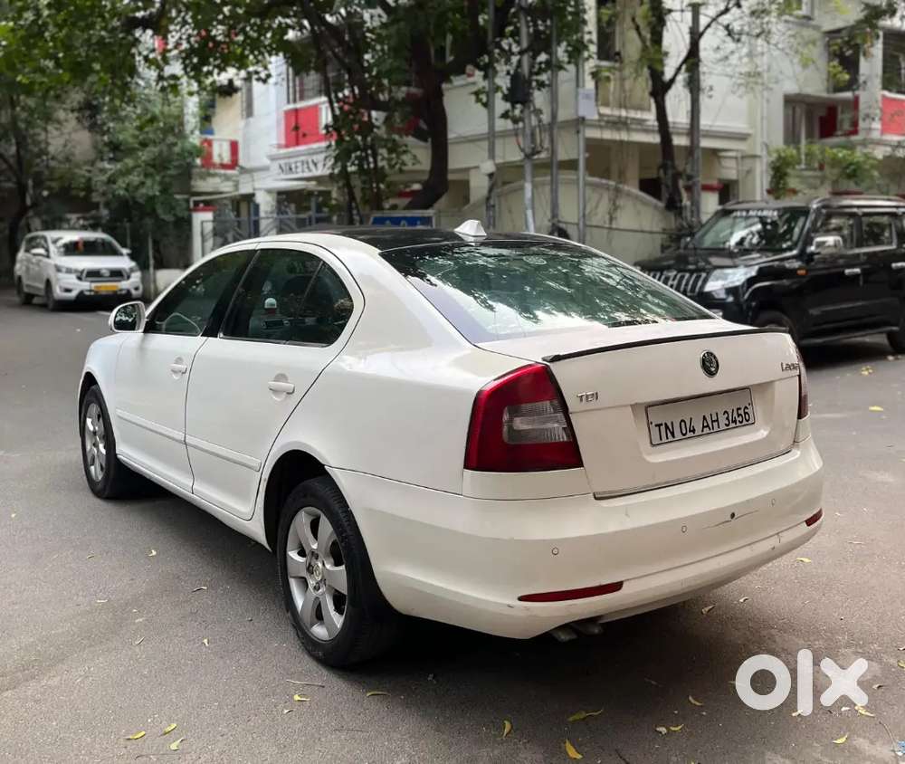 Skoda Laura Diesel Automatic Good Condition