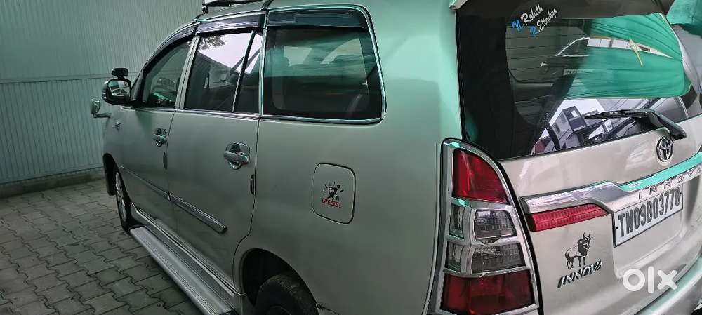 Toyota Innova 2012 Diesel 320000 Km Driven