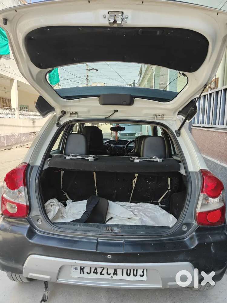 Toyota Etios Cross 2014