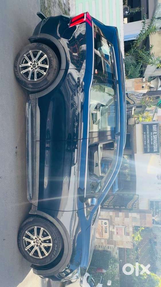 Mahindra Xuv700 Ax7 L Mt Diesel